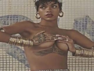 Rihanna nuogas rinkinys į hd: 